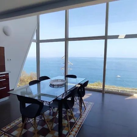 בית נופש La Rocalla *